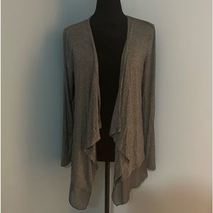 DESIGN HISTORY CASCADING TWO TONE TOPPER